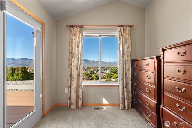 1264 Wheatridge Drive, East Wenatchee, WA 98802