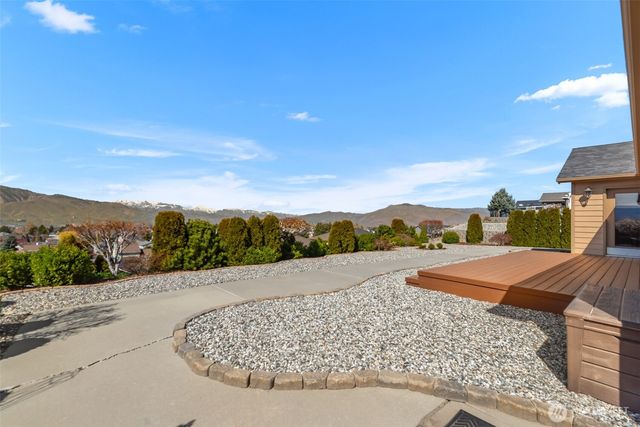 1264 Wheatridge Drive, East Wenatchee, WA 98802