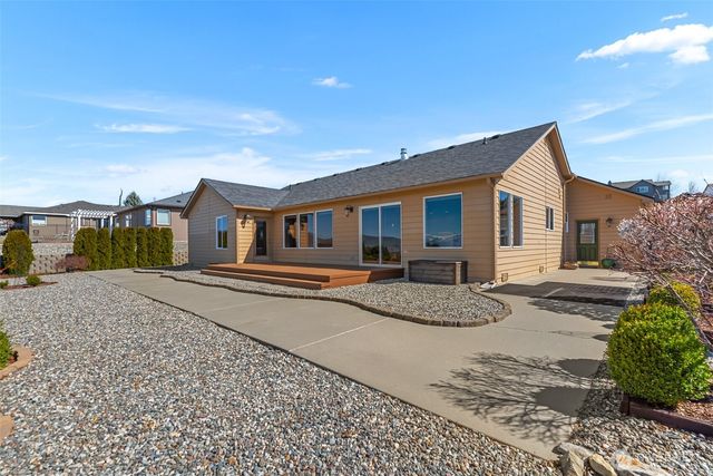 1264 Wheatridge Drive, East Wenatchee, WA 98802