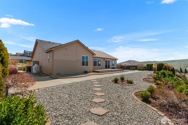 1264 Wheatridge Drive, East Wenatchee, WA 98802