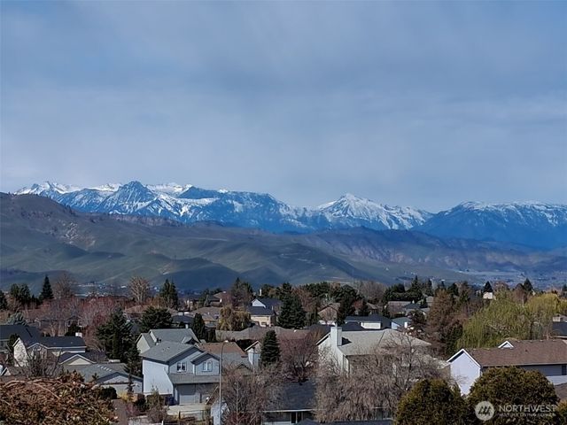 1264 Wheatridge Drive, East Wenatchee, WA 98802