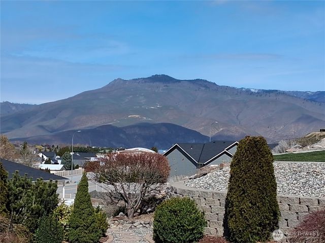 1264 Wheatridge Drive, East Wenatchee, WA 98802