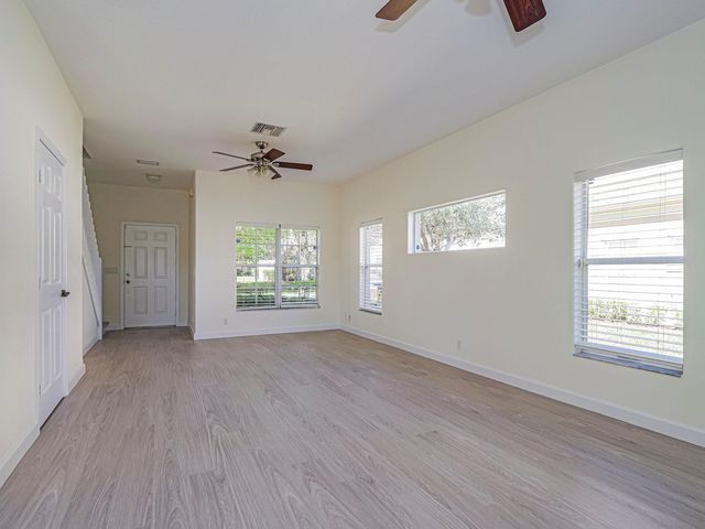 1834 77th Drive 1834, Vero Beach, FL 32966