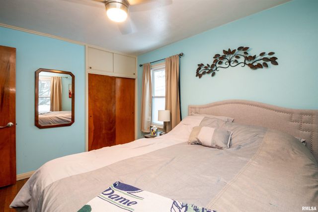 814 W RIDGE Road, Peoria, IL 61604