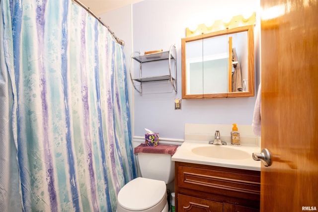 814 W RIDGE Road, Peoria, IL 61604