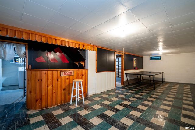 814 W RIDGE Road, Peoria, IL 61604