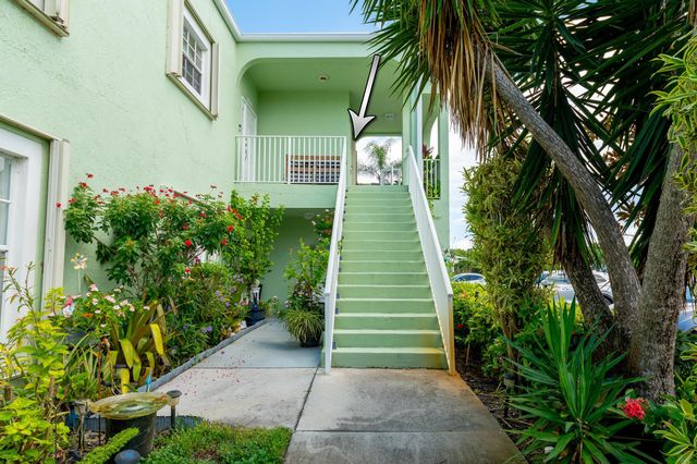 2109 SE Wild Meadow Circle, Port St Lucie, FL 34952