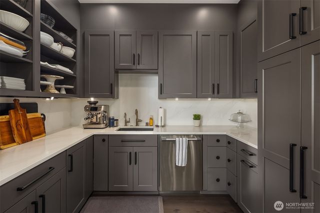 1223 2nd Street, Kirkland, WA 98033