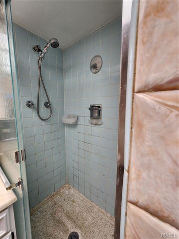 2917 Hubert Drive, St Louis, MO 63125