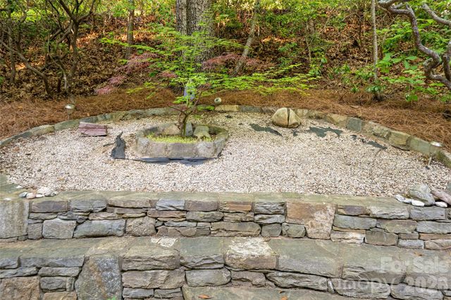 7 Timber Park Drive, Black Mountain, NC 28711