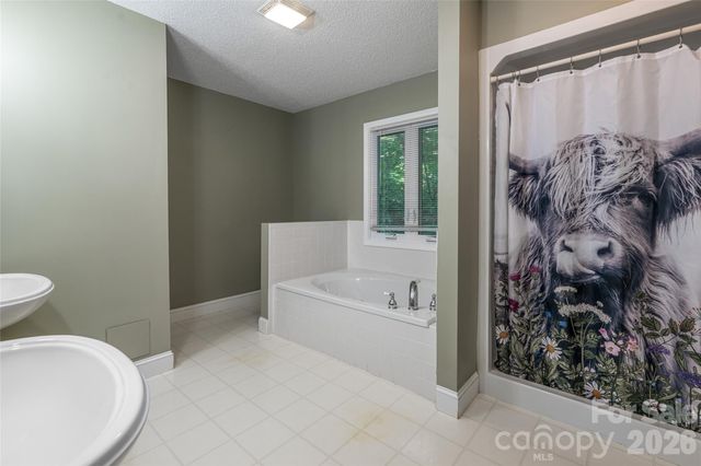 7 Timber Park Drive, Black Mountain, NC 28711