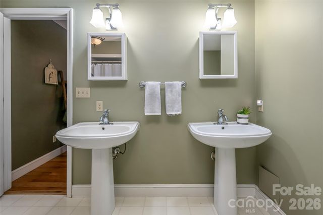 7 Timber Park Drive, Black Mountain, NC 28711