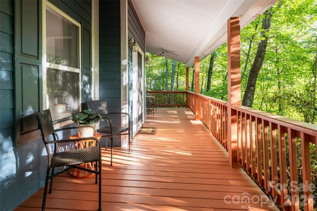 7 Timber Park Drive, Black Mountain, NC 28711
