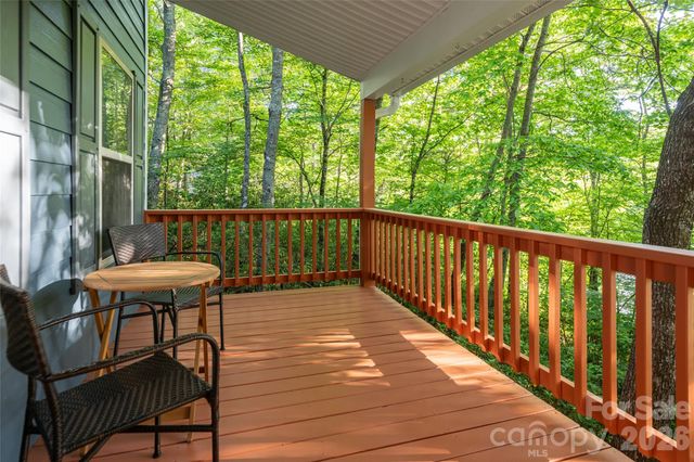 7 Timber Park Drive, Black Mountain, NC 28711
