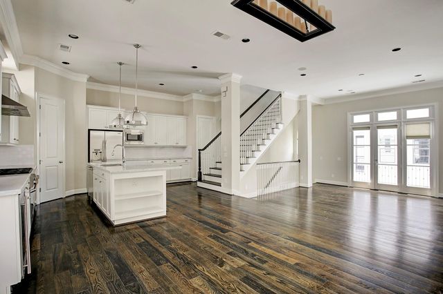 5713 Rose Street C, Houston, TX 77007