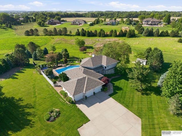 1119 Ponderosa Drive, Fremont, NE 68025