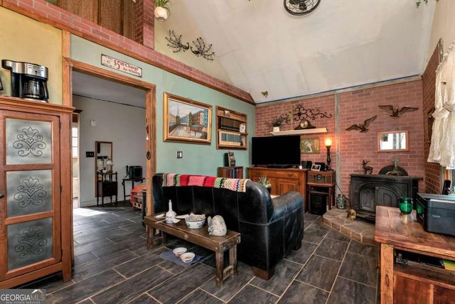 116 323 Highway, Maysville, GA 30558