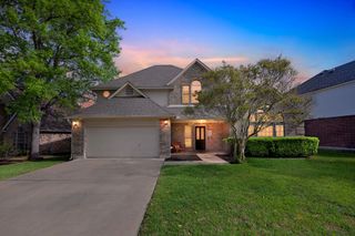 1124 Oaklands DR, Round Rock, TX 78681