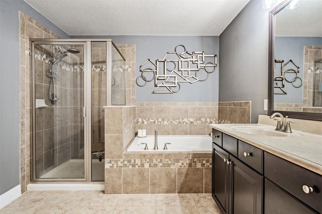 19230 PEPPER GRASS DRIVE, Tampa, FL 33647