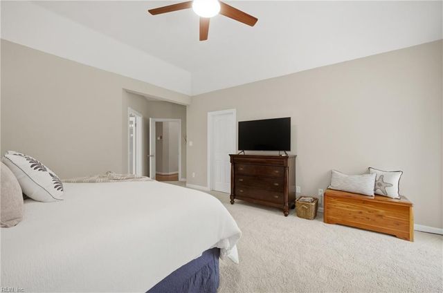 2504 Dehart CT, Virginia Beach, VA 23456