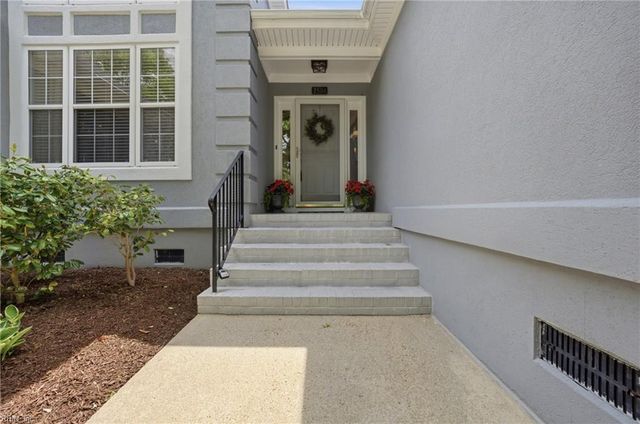 2504 Dehart CT, Virginia Beach, VA 23456