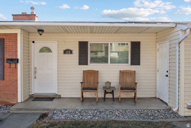 160 MAPLE LN, Pleasant Grove, UT 84062
