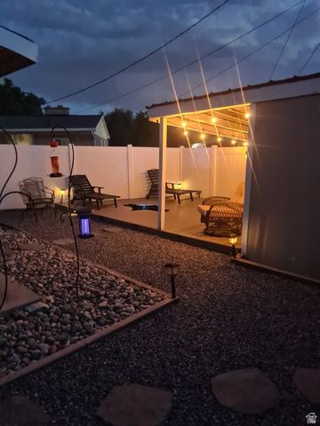 160 MAPLE LN, Pleasant Grove, UT 84062
