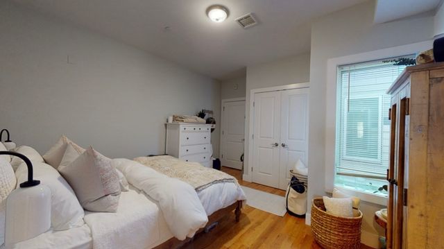 41 W 2nd Street 8, Boston, MA 02127