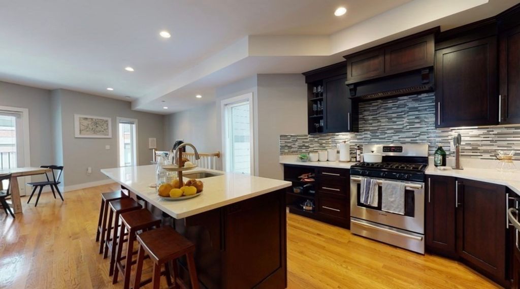 41 W 2nd Street 8, Boston, MA 02127