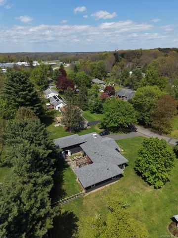 44 Lorraine Drive, Rhinebeck, NY 12572