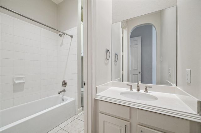 3215 Loblolly Pines Way, Houston, TX 77082