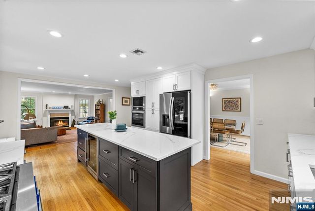 8 Ashland Street, Caldwell, NJ 07006
