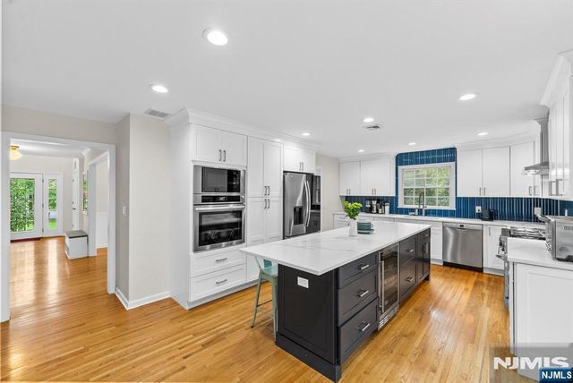 8 Ashland Street, Caldwell, NJ 07006