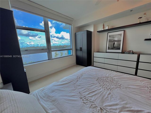 2641 N Flamingo Rd 605N, Sunrise, FL 33323