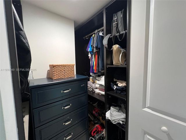 2641 N Flamingo Rd 605N, Sunrise, FL 33323