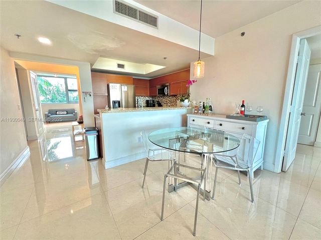 2641 N Flamingo Rd 605N, Sunrise, FL 33323