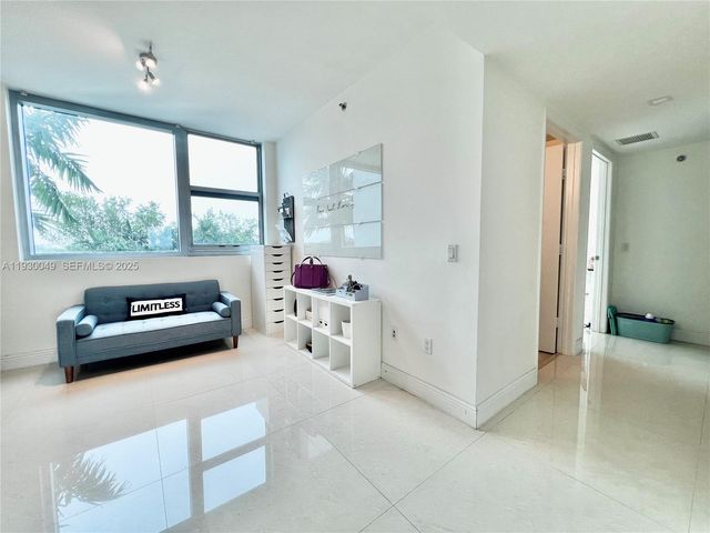 2641 N Flamingo Rd 605N, Sunrise, FL 33323