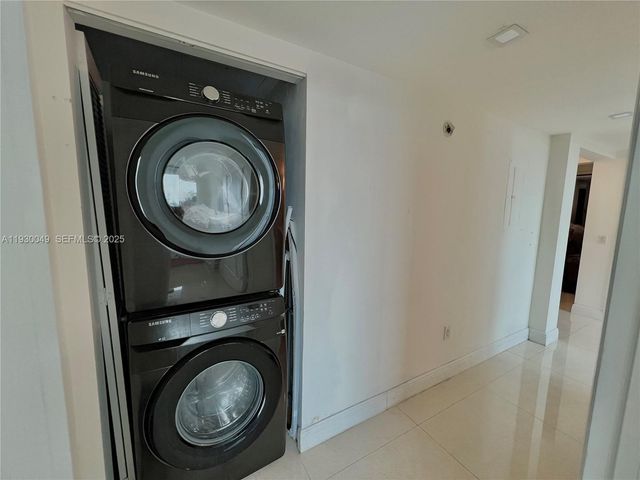 2641 N Flamingo Rd 605N, Sunrise, FL 33323