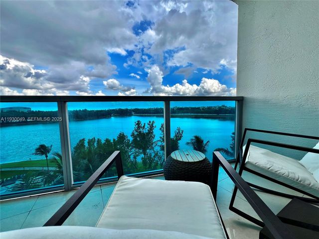 2641 N Flamingo Rd 605N, Sunrise, FL 33323