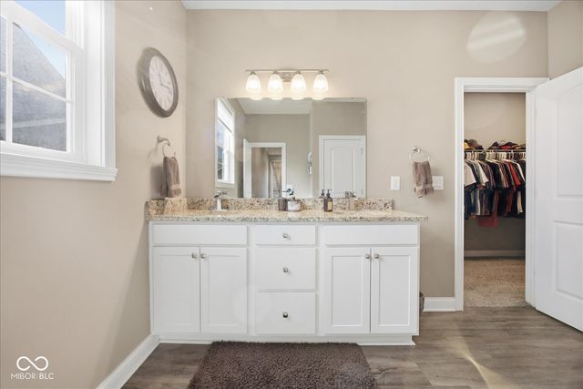 4876 Brickert Way, Greenwood, IN 46142