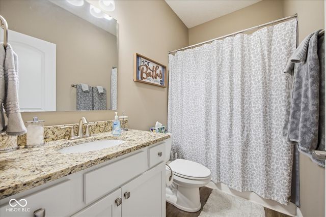 4876 Brickert Way, Greenwood, IN 46142