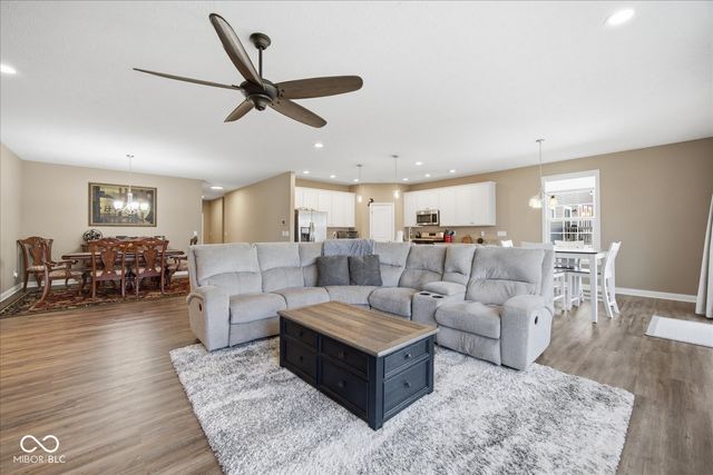 4876 Brickert Way, Greenwood, IN 46142