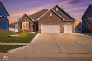 4876 Brickert Way, Greenwood, IN 46142