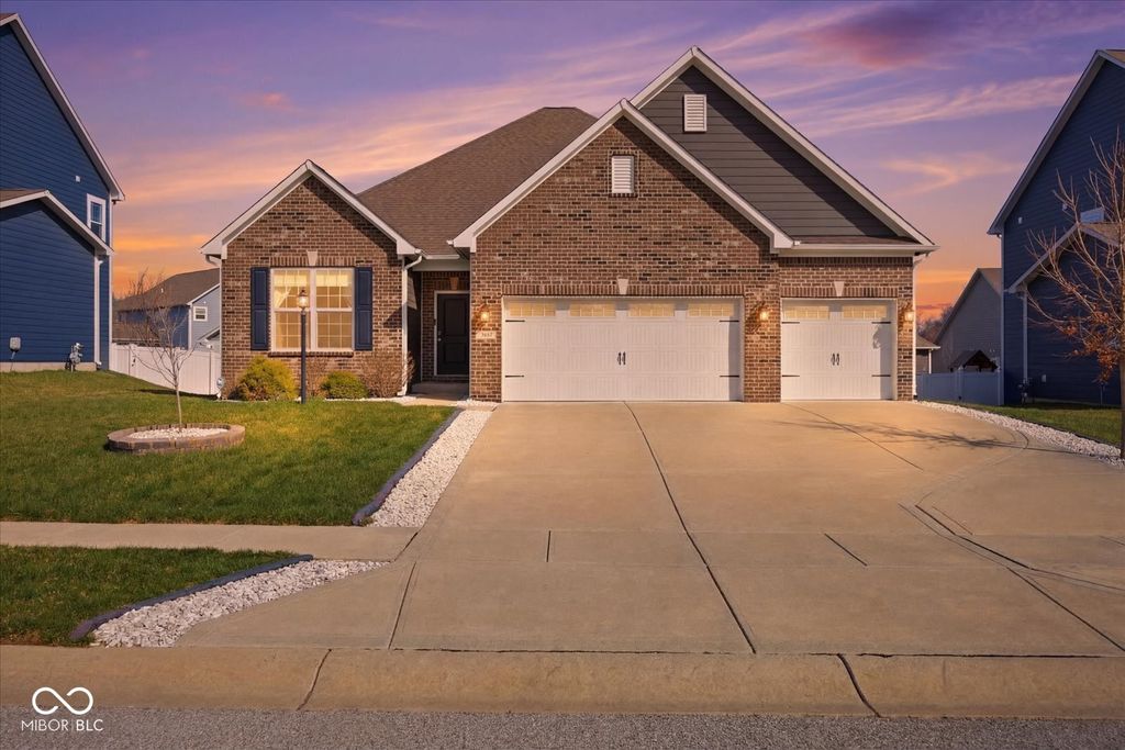 4876 Brickert Way, Greenwood, IN 46142