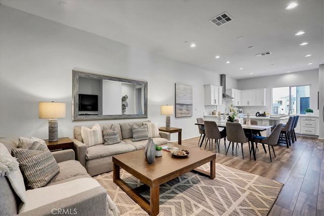 168 Sawbuck, Irvine, CA 92618