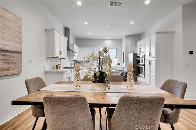 168 Sawbuck, Irvine, CA 92618