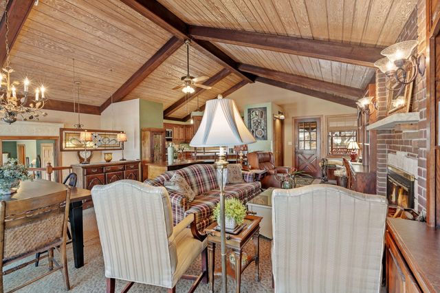 2476 Tierney Avenue E, North Saint Paul, MN 55109