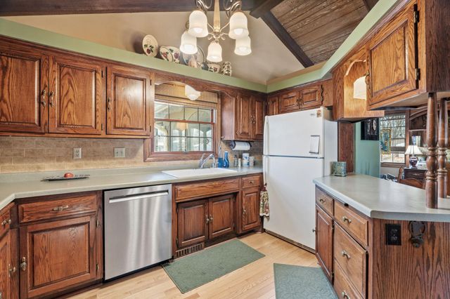 2476 Tierney Avenue E, North Saint Paul, MN 55109