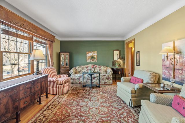 2476 Tierney Avenue E, North Saint Paul, MN 55109