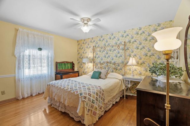 2476 Tierney Avenue E, North Saint Paul, MN 55109